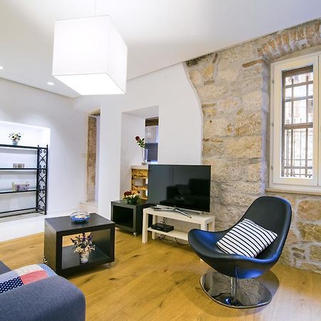 Apartment Danalu Ровінь Екстер'єр фото