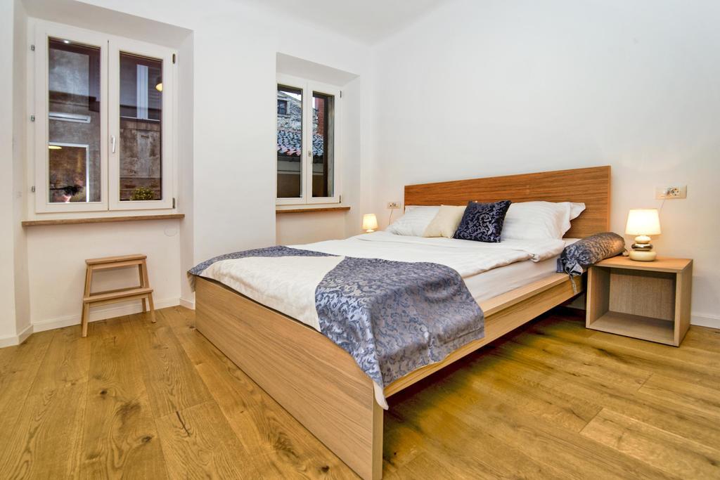 Apartment Danalu Ровінь Екстер'єр фото